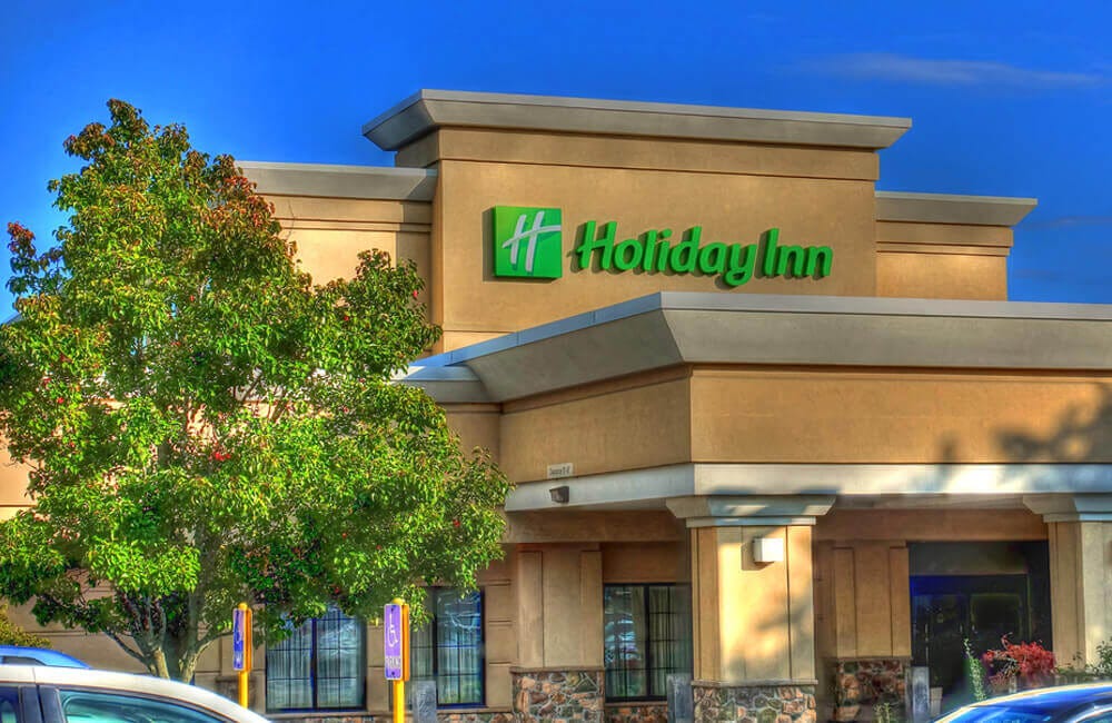 Holiday Inn ©QualityHD / Shutterstock.com Holiday Inn ©QualityHD / Shutterstock.com