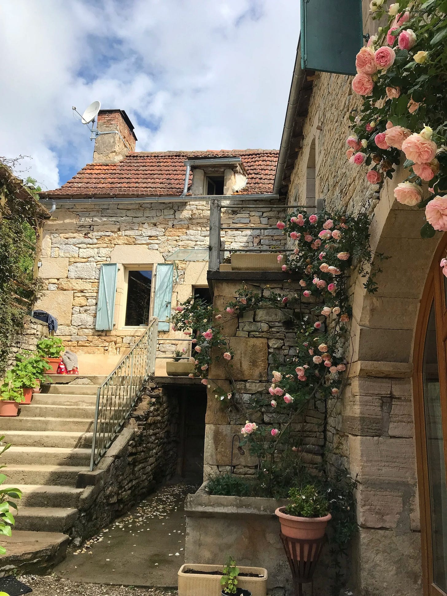  Gorgeous country house in the southwest of France - when weather was actually pleasant! 