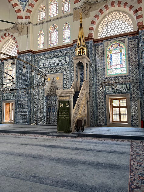 Detailed views of the tiles + a guidebook.