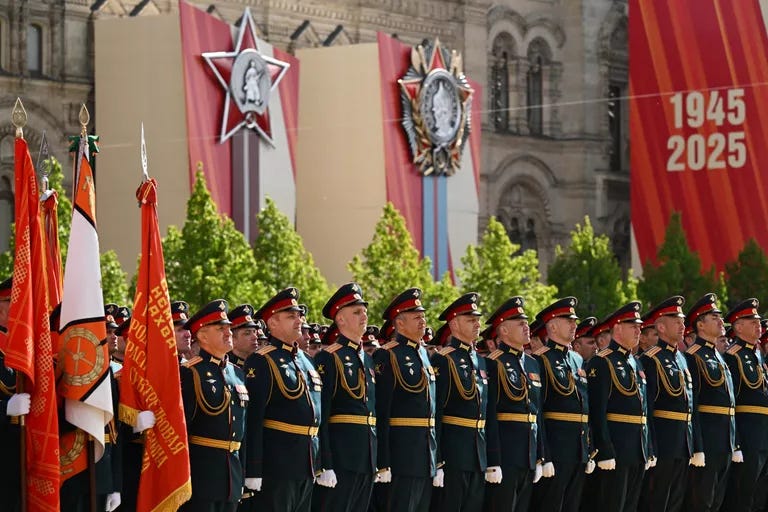 Moszkva. Katonai parádé a Nagy Honvédő Háborúban aratott győzelem 80. évfordulójára