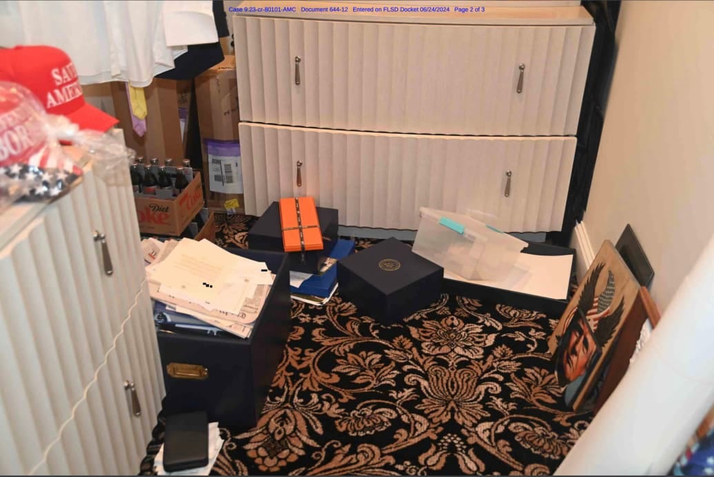 New Pics Show Nuclear Secrets Stashed Beside the Diet Cokes at Mar-a-Lago New Pics Show Nuclear Secrets Stashed Beside the Diet Cokes at Mar-a-Lago