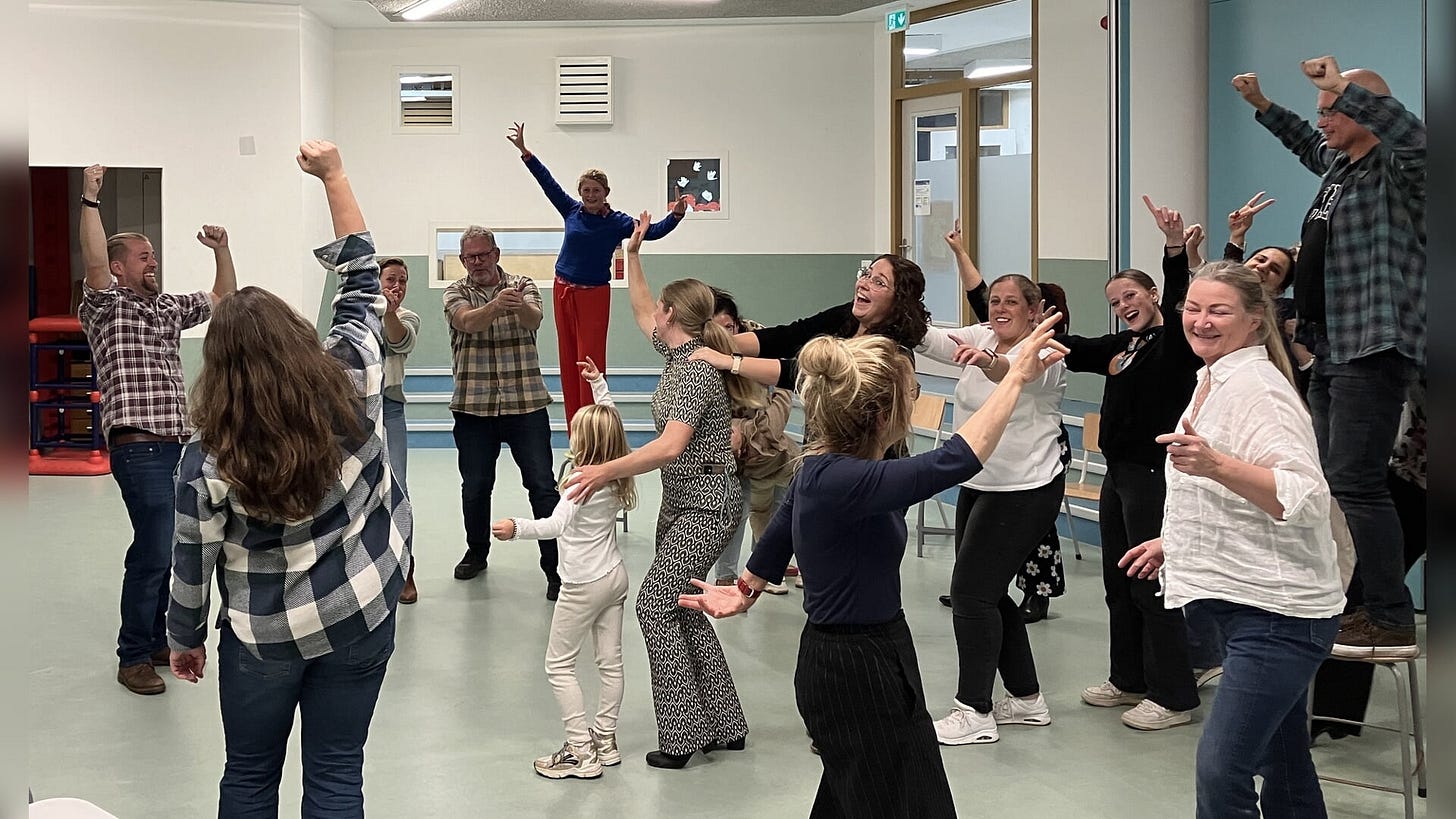 Een deel van spelersgroep Kleine Kunst tijdens een repetitie. Foto: Sandra Boogert Een deel van spelersgroep Kleine Kunst tijdens een repetitie. Foto: Sandra Boogert