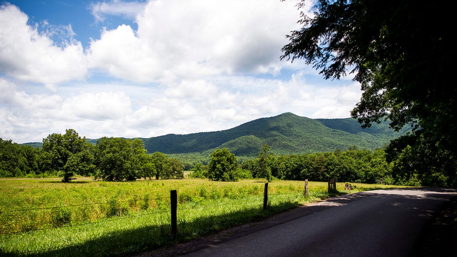 Cades Cove is worth visiting in Great Smoky Mountains. Here's why Cades Cove is worth visiting in Great Smoky Mountains. Here's why