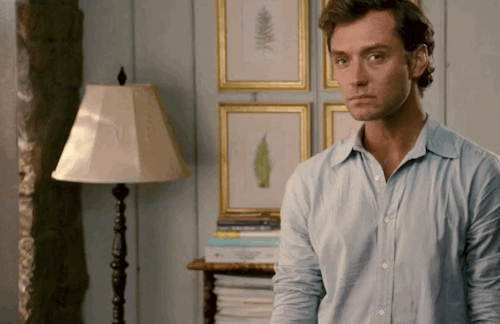 A New Fan Theory About "The Holiday" Is Here to Ruin the Movie for Us All