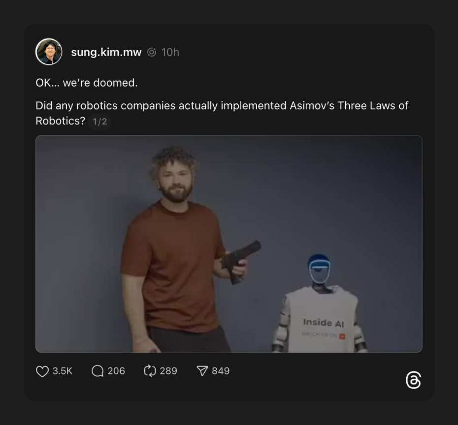 Man with questionable judgement gives robot a gun and convinces AI to ...