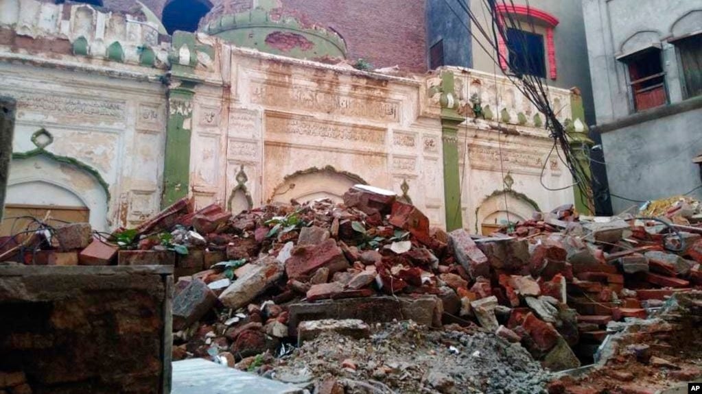 FILE - Debris remains from an Ahmadi mosque that was demolished by an angry mob May, 24, 2018, in Sialkot, Pakistan. Another Ahmadi place of worship was demolished by opponents in Lahore in September 2023. FILE - Debris remains from an Ahmadi mosque that was demolished by an angry mob May, 24, 2018, in Sialkot, Pakistan. Another Ahmadi place of worship was demolished by opponents in Lahore in September 2023.