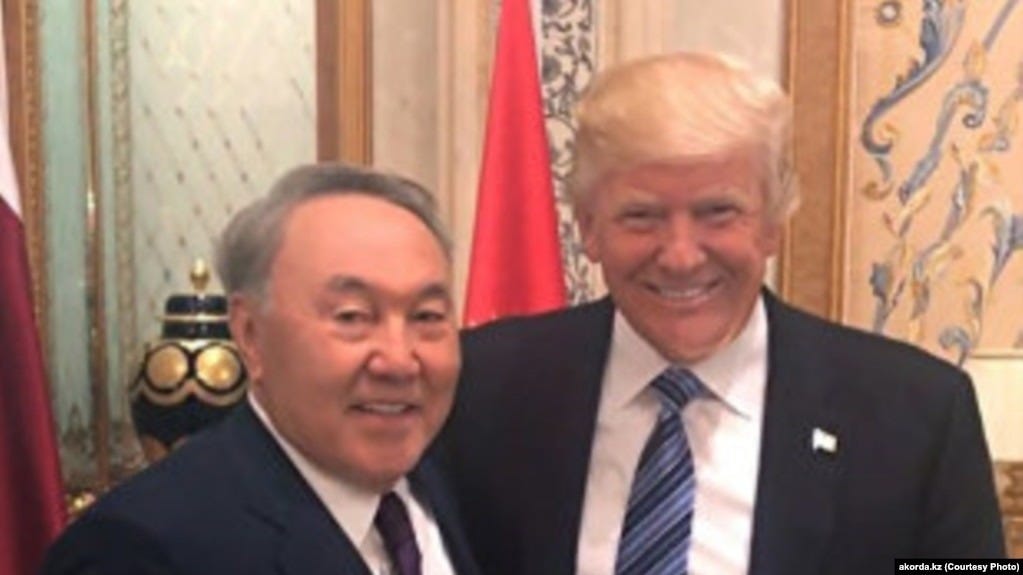 U.S. President Donald Trump (right) and his Kazakh counterpart Nursultan Nazarbaev (file photo0