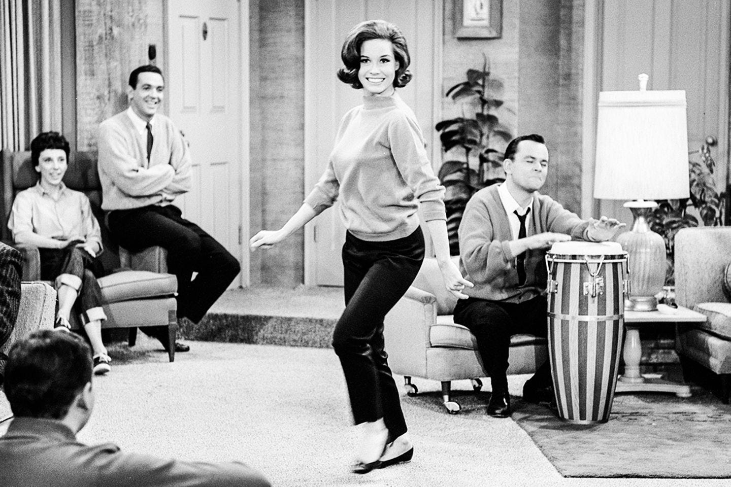How Mary Tyler Moore Subverted TV Sexism with a Pair of Capris | Vanity Fair How Mary Tyler Moore Subverted TV Sexism with a Pair of Capris | Vanity Fair
