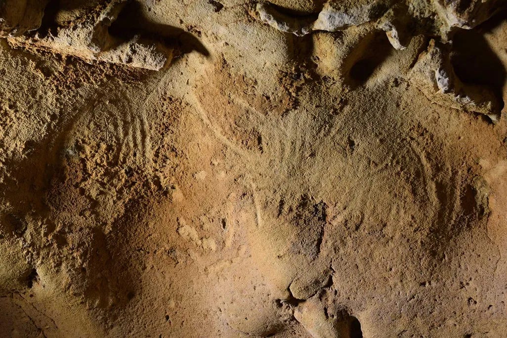 Neanderthal Cave Engraving