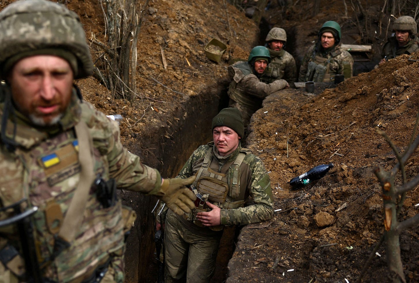 Ukrainian service members operate in the trenches at the frontline in Bakhmut region Ukrainian service members operate in the trenches at the frontline in Bakhmut region