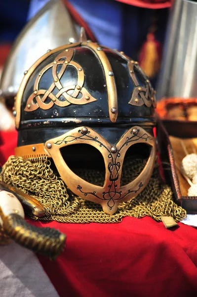 depositphotos_4223480-stock-photo-helmet-of-vikings.jpg.webp