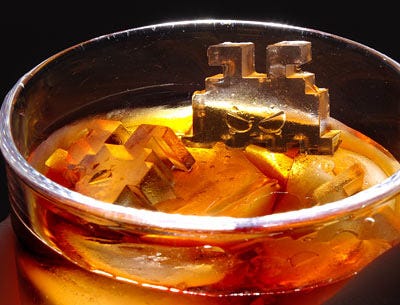 space-invaders-icecube-tray space-invaders-icecube-tray