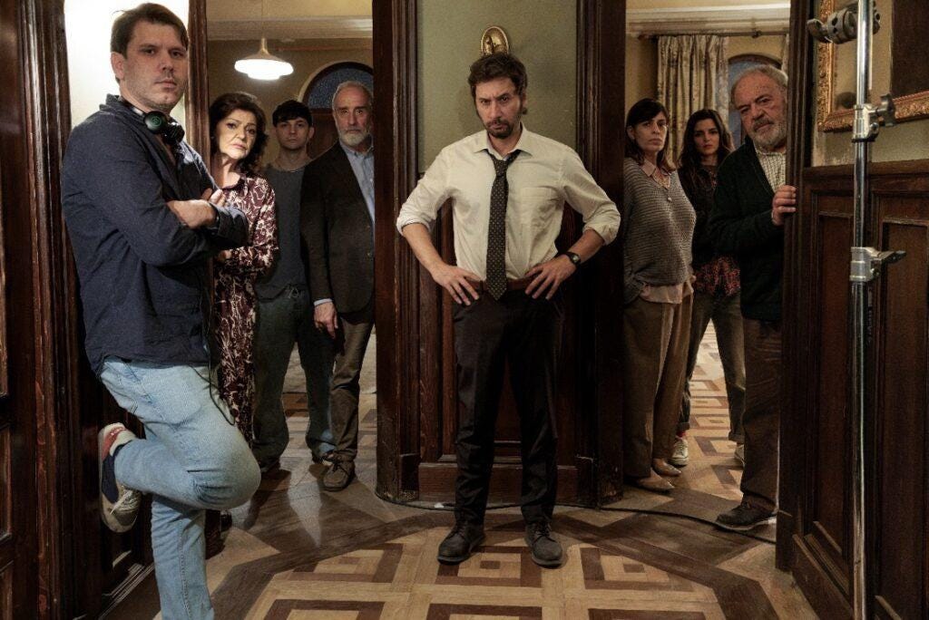 Crítica de la película "Votemos" (2025): Una comunidad de vecinos  "especial" - nosolocine