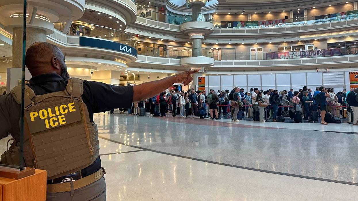 ICE officers make their way airports' TSA checkpoints after Trump order amid partial shutdown | NewsRadio 1080 KRLD ICE officers make their way airports' TSA checkpoints after Trump order amid partial shutdown | NewsRadio 1080 KRLD