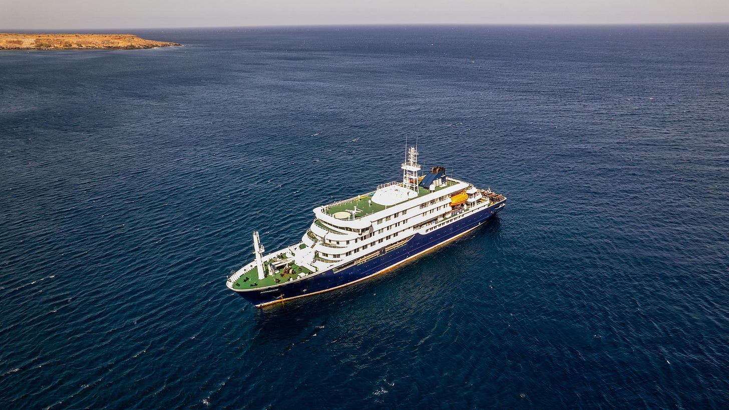 Atlantischer Ozean - Hantavirus-Ausbruch auf Kreuzfahrtschiff breitet sich  aus