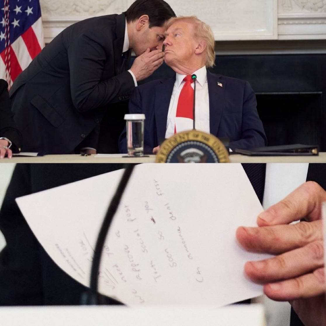 May be a Twitter screenshot of people kissing, the Oval Office and text