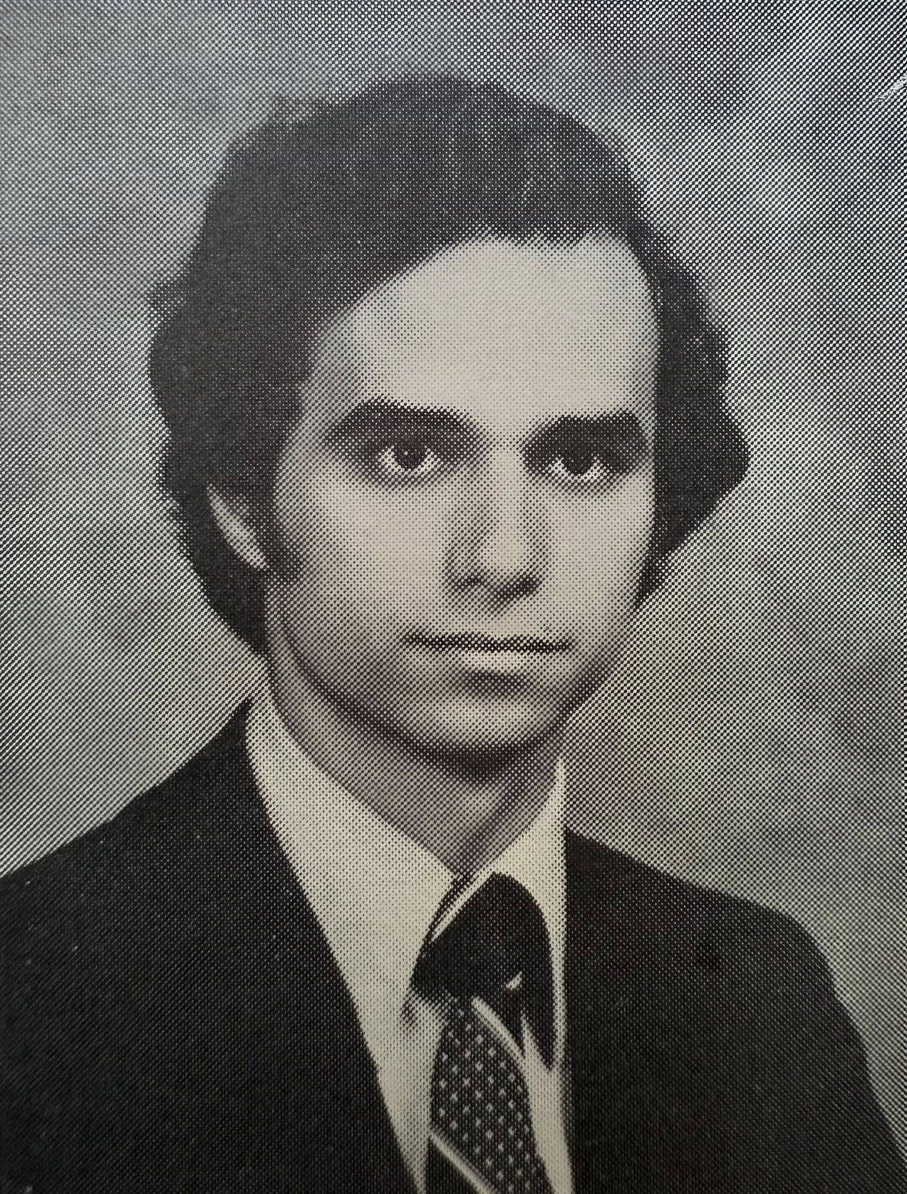 https://upload.wikimedia.org/wikipedia/commons/f/fd/Photo_of_Robert_Prevost_in_Villanova_yearbook_1977.jpg