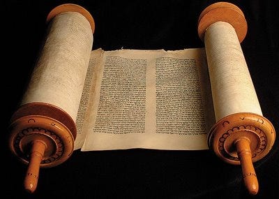 Qual versão em português da Torá você deseja estudar hoje? – Blog da  Editora e Livraria Sêfer
