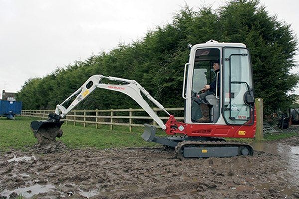 TB216 Compact Excavator - Takeuchi Mfg. UK Ltd.