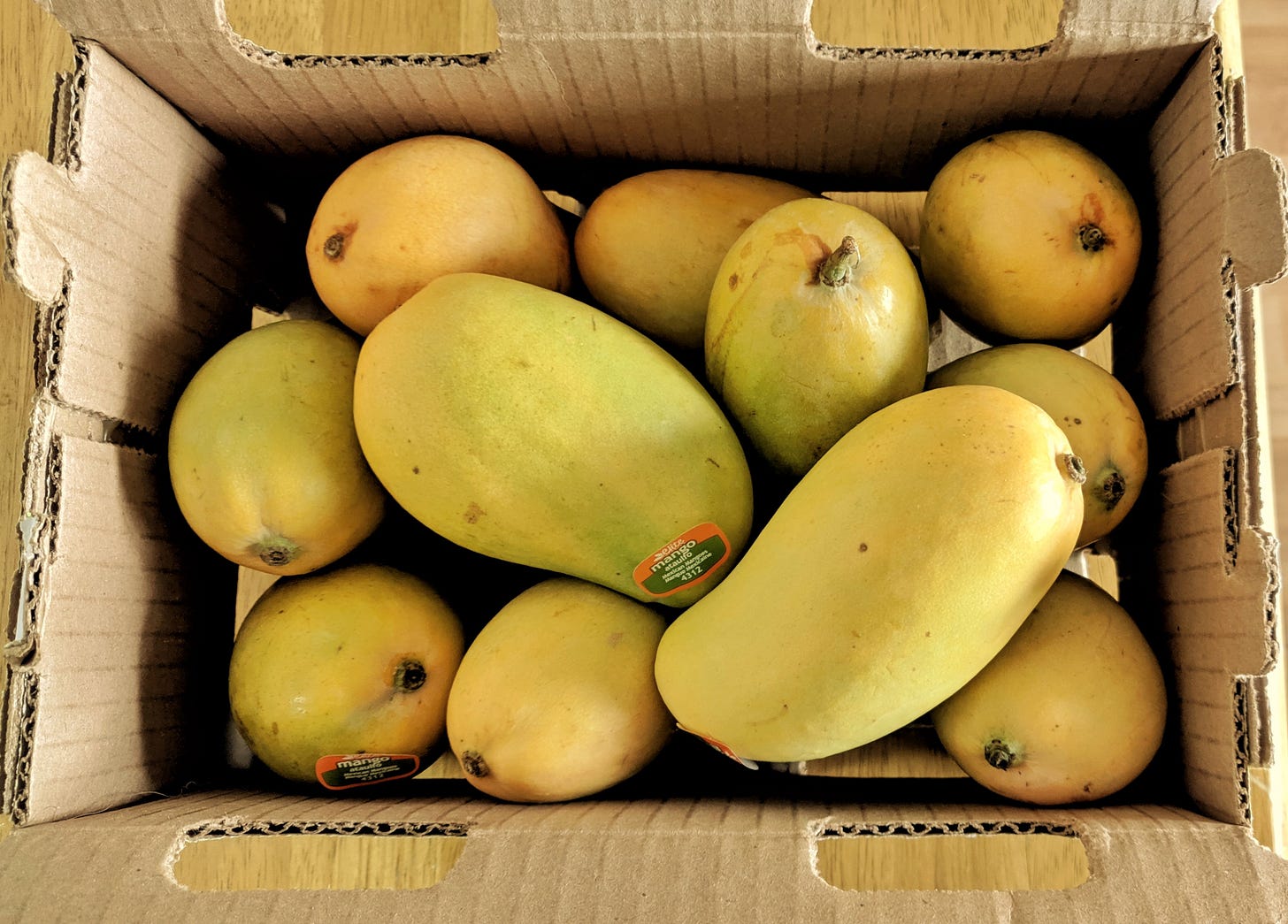 Ataulfo (mango) - Wikipedia