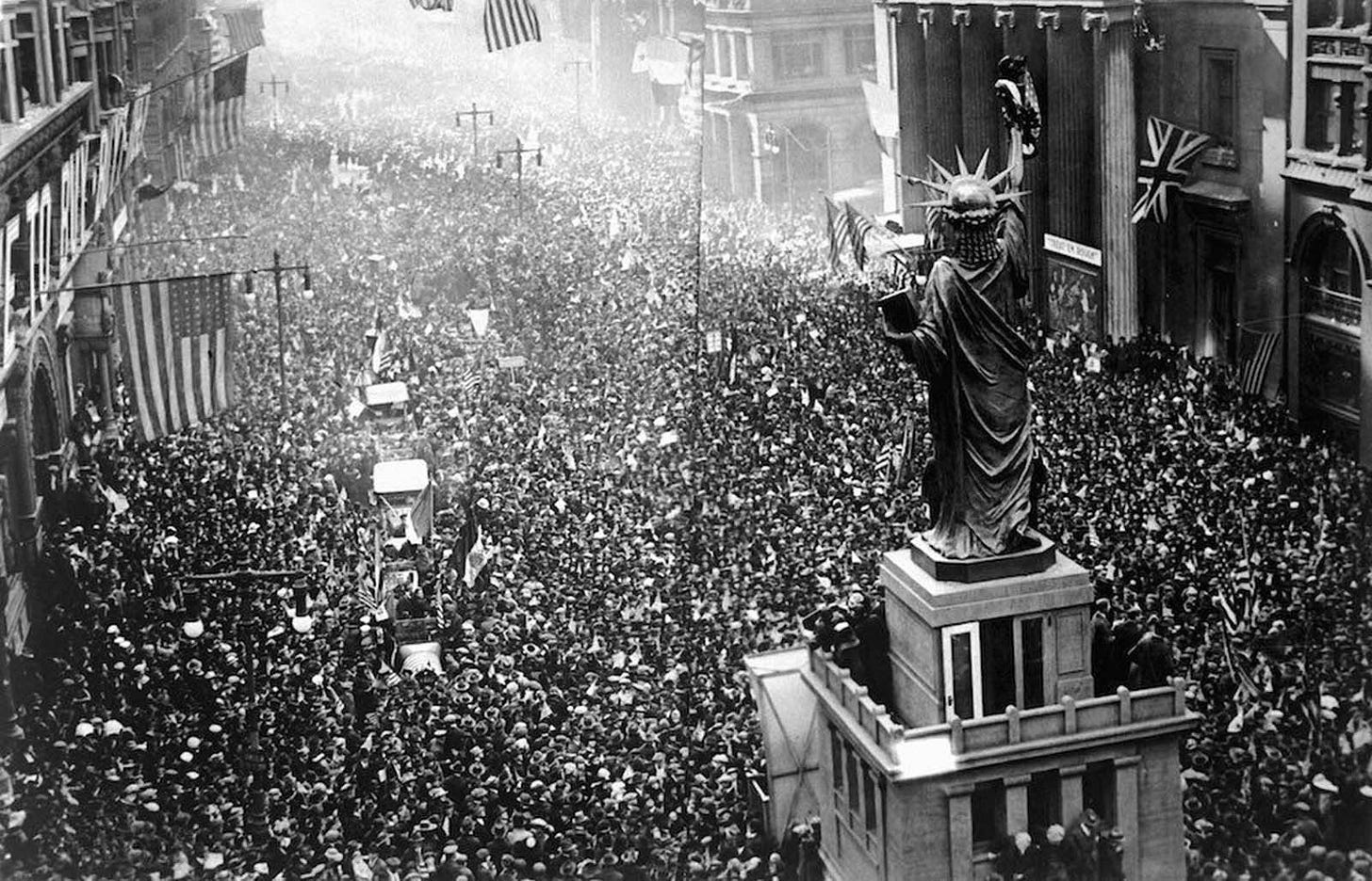 The First Armistice Day in Rare Historical Pictures, 1918 - Rare Historical  Photos
