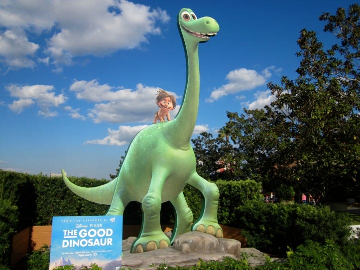 Arlo Makes His Mark on Disney Springs – Ink and Paint in the Parks