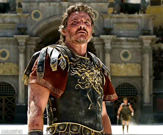 Gladiator II Gif Set - Come and get em! 🧡 : r/Pedro_Pascal