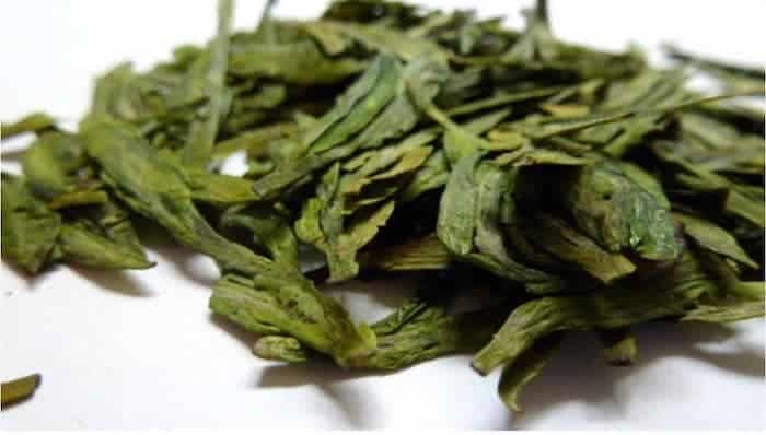 dragon well dry leaf up close