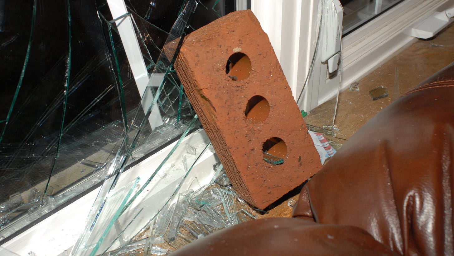 Police seek Little Chute vandals