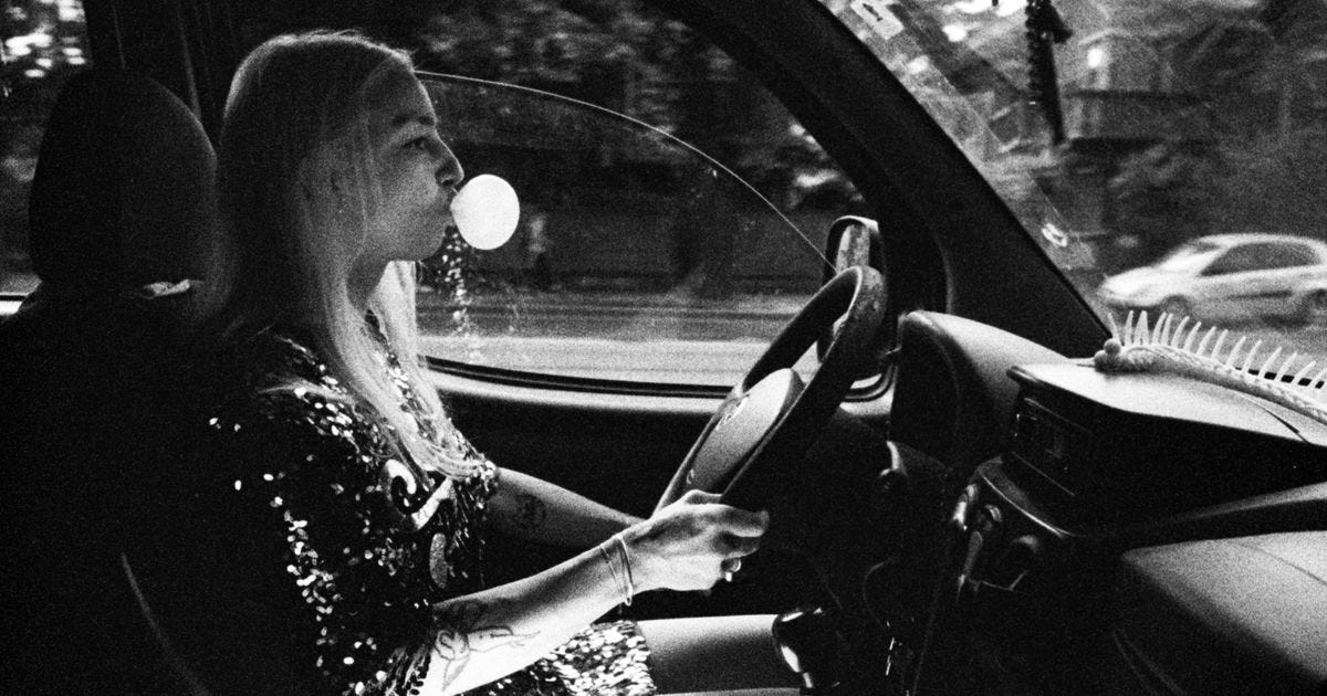 Review: 'Do Not Expect Too Much From the End of the World'