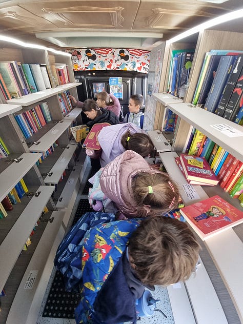 BookTruck la Poieni & Valea Drăganului