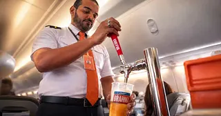 Capa do artigo Do boteco ao avião: como o Chopp Brahma chegou a 30 mil pés.