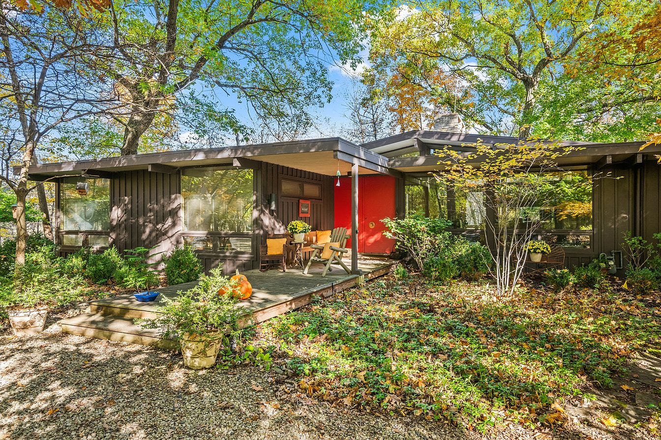 carousel photo #3 (MLS) carousel photo #3 (MLS)