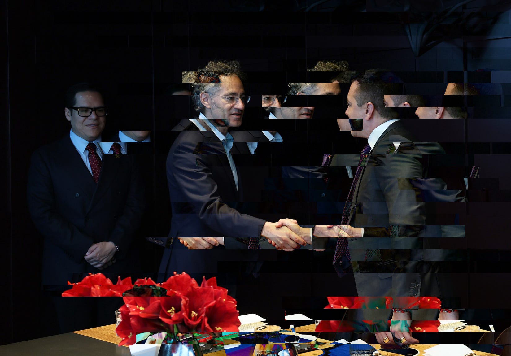 Palantir is overplaying its hand. Plus: Tim Cooks's real legacy