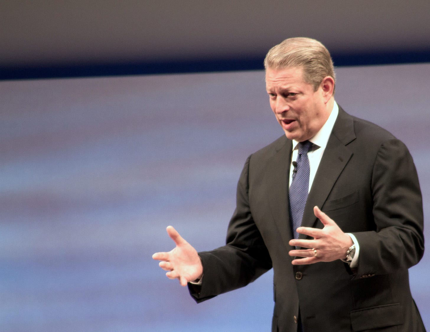 Dosya:Al Gore at SapphireNow 2010.jpg - Vikipedi