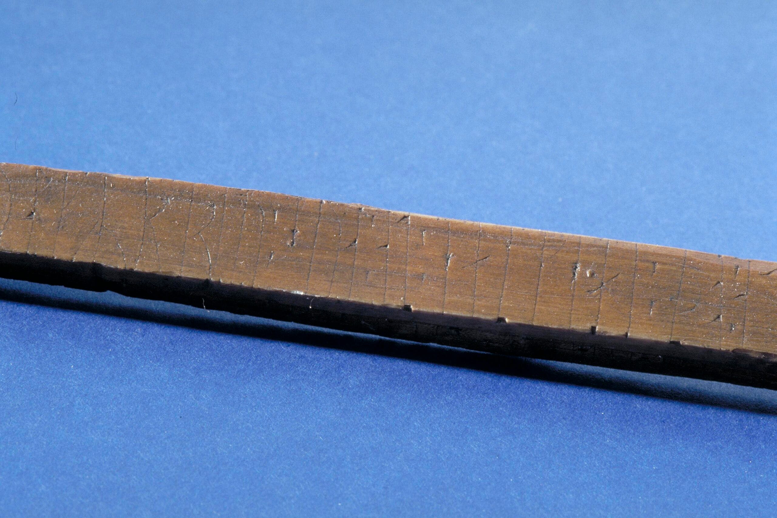 Cure Rune Runic “social media” in medieval Norway