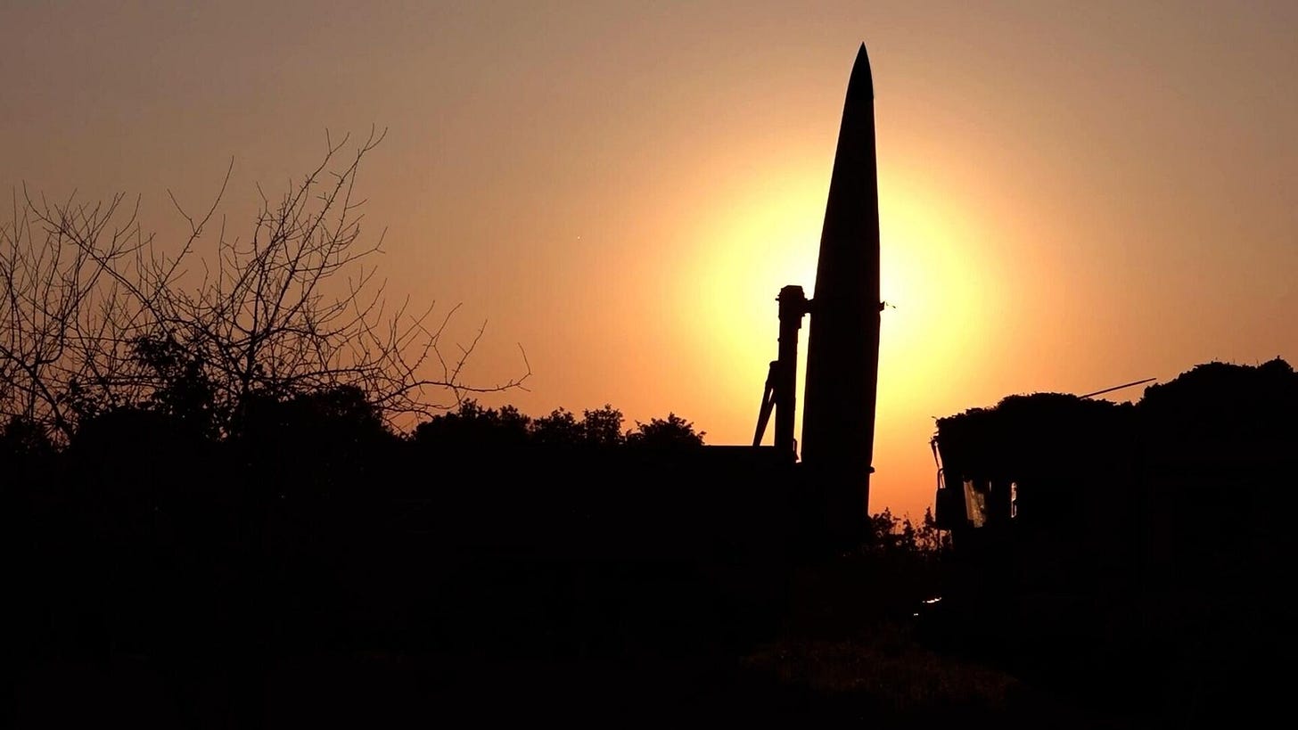 Servicemen of the Russian Southern Military District participate in military drills on the use of non-strategic nuclear weapons - Sputnik International, 1920, 28.11.2024