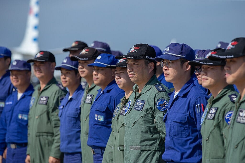 File:Military people of Taiwanese Air force at the Magong Air Force Base  20190417.jpg - Wikimedia Commons