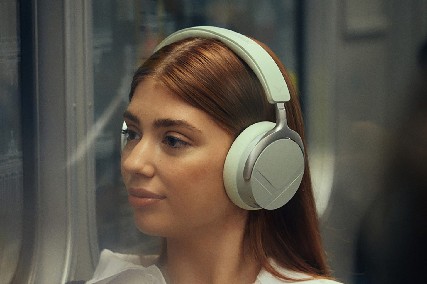 Beyerdynamic Aventho Y wireless noise-canceling headphones