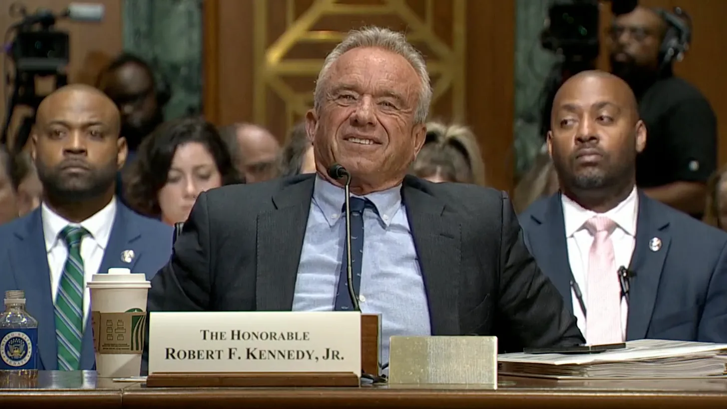 RFK Jr. atordoa os críticos na audiência do Senado de Alto Ações- 13