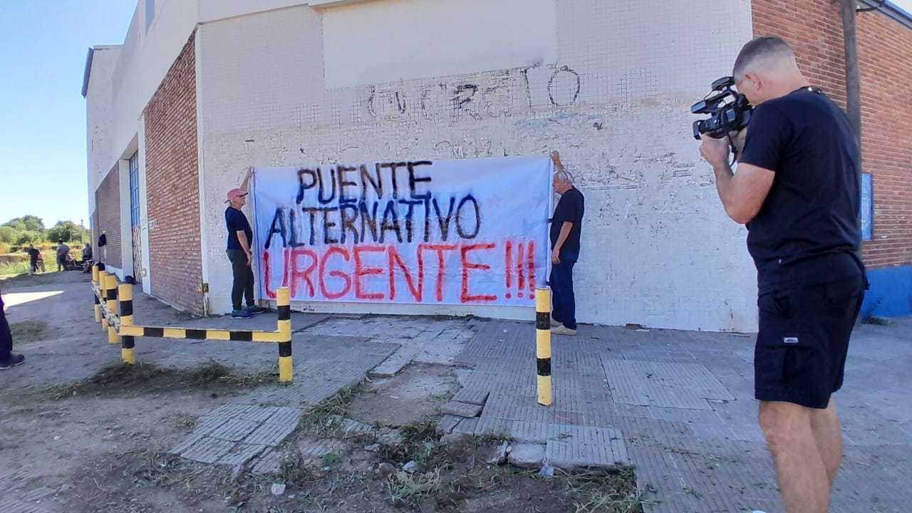Vecinos de Don Bosco reclaman un puente alternativo en el sector