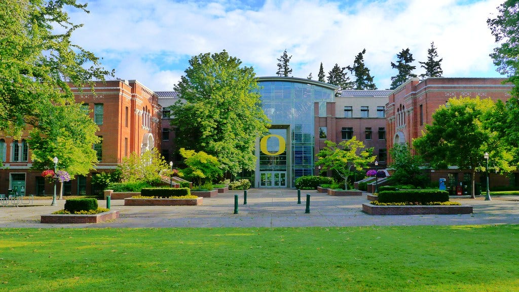 Lillis Business Complex at the University of Oregon