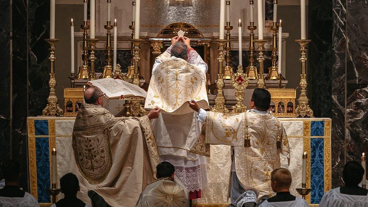 Roma dispensa a una parroquia de Texas de Traditionis Custodes: 3 hitos que podrían ser indicativos Roma dispensa a una parroquia de Texas de Traditionis Custodes: 3 hitos que podrían ser indicativos