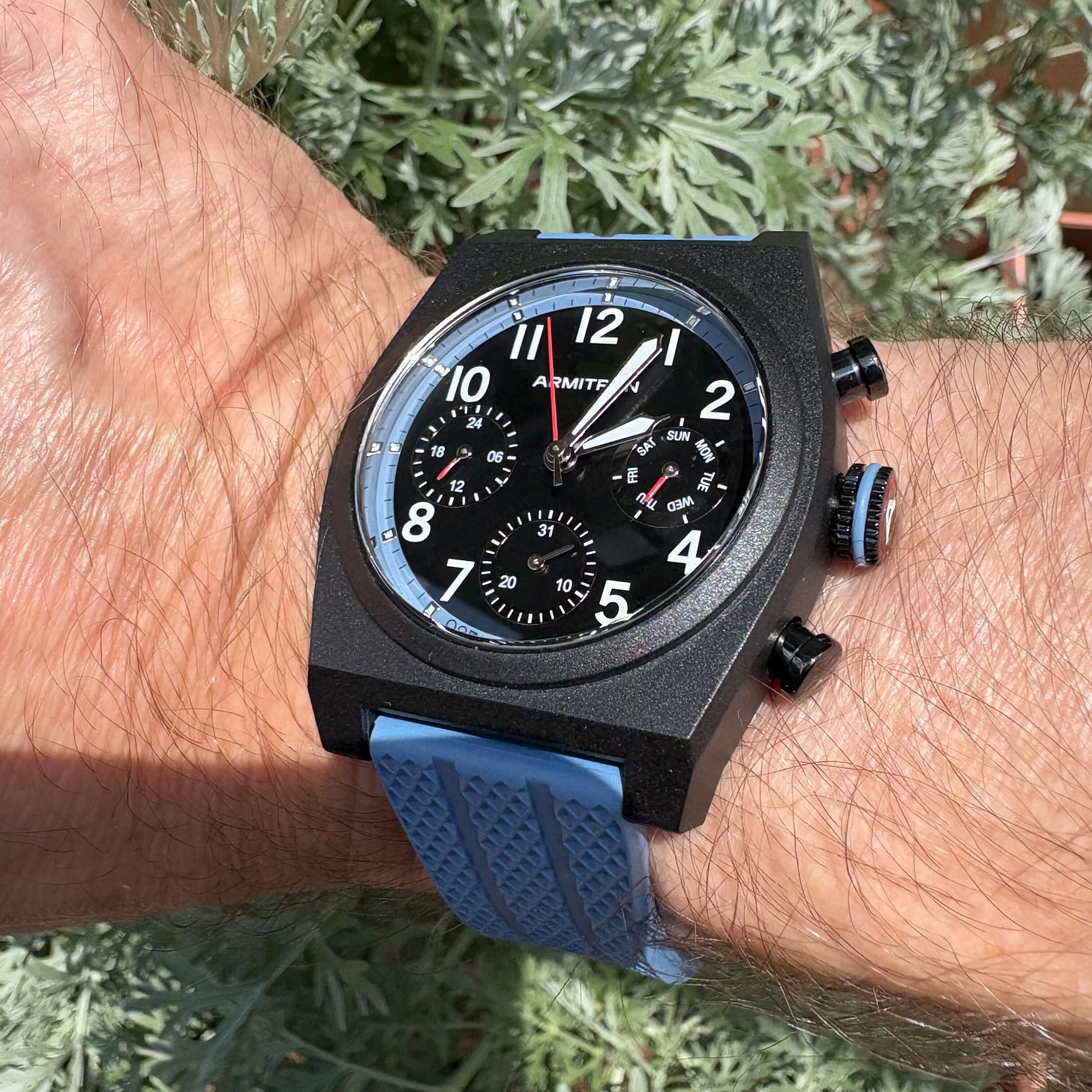 Armitron Wave 40mm – Meet the $95 Watch Cleansing Up the Ocean 2