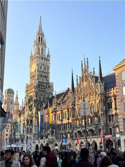 Neues Rathaus, Marienplatz, 2025