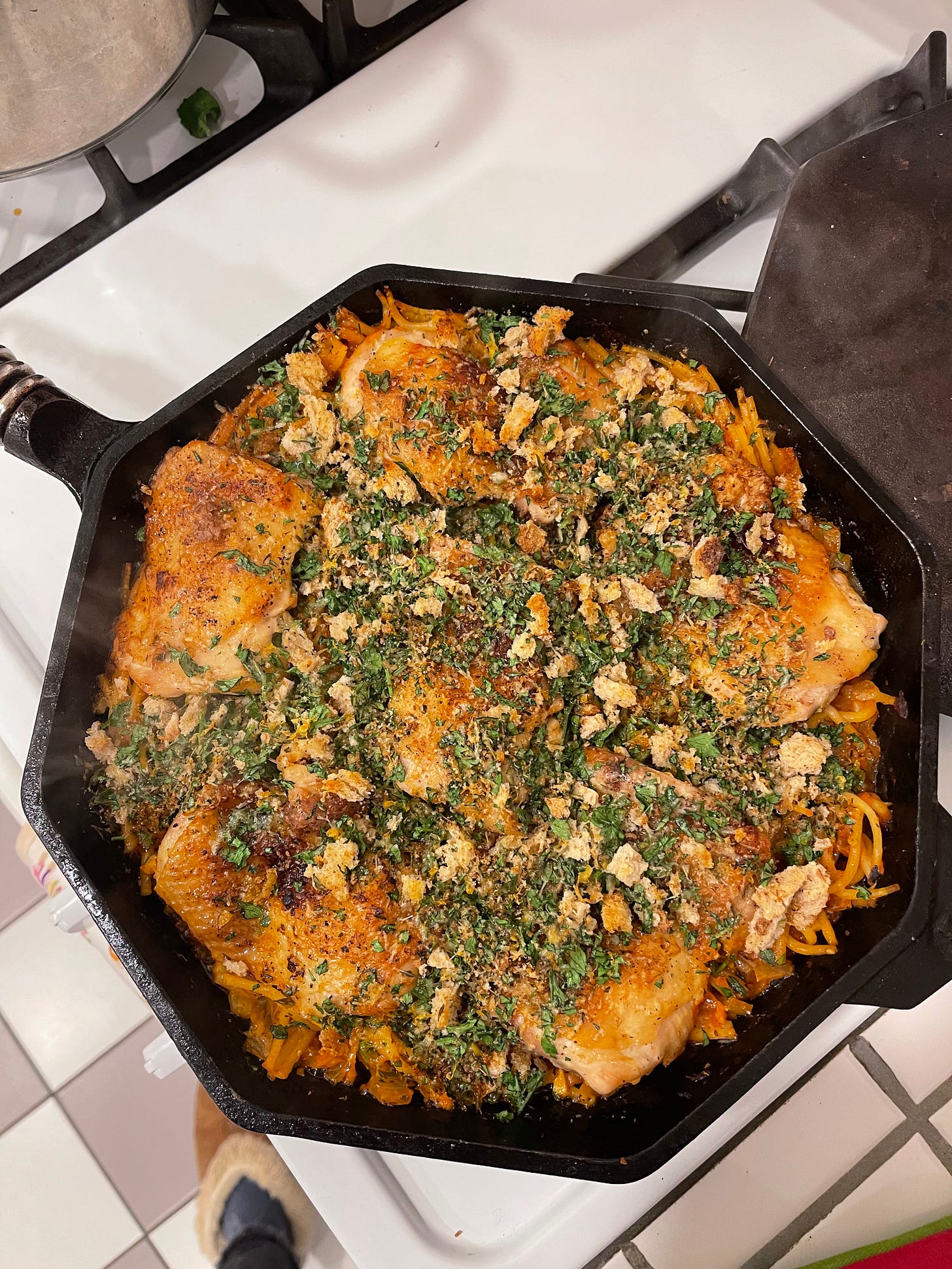 One-Pan Crispy Spaghetti and Chicken