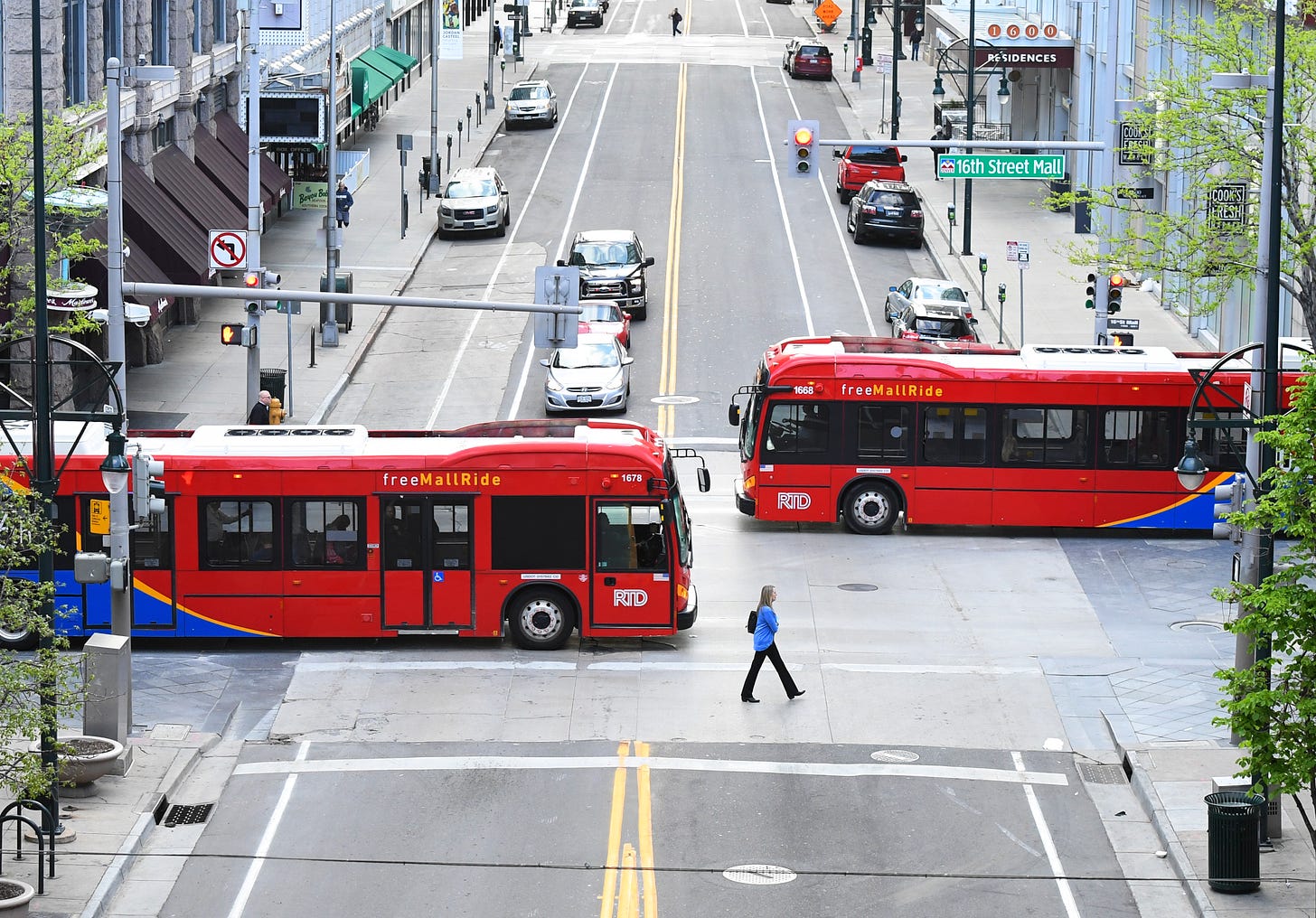 Electric city buses in Denver, Colorado. (Photo: Getty Images)