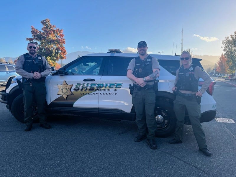 May be an image of text that says 'SHERIFE ELAM LLAMCOUNTY COUNTY' May be an image of text that says 'SHERIFE ELAM LLAMCOUNTY COUNTY'
