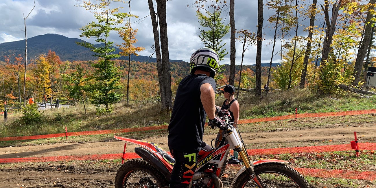 Why are there lead motos during XC races? 