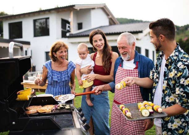 11,889 Family Bbq Stock Photos, Pictures & Royalty-Free Images - iStock 11,889 Family Bbq Stock Photos, Pictures & Royalty-Free Images - iStock
